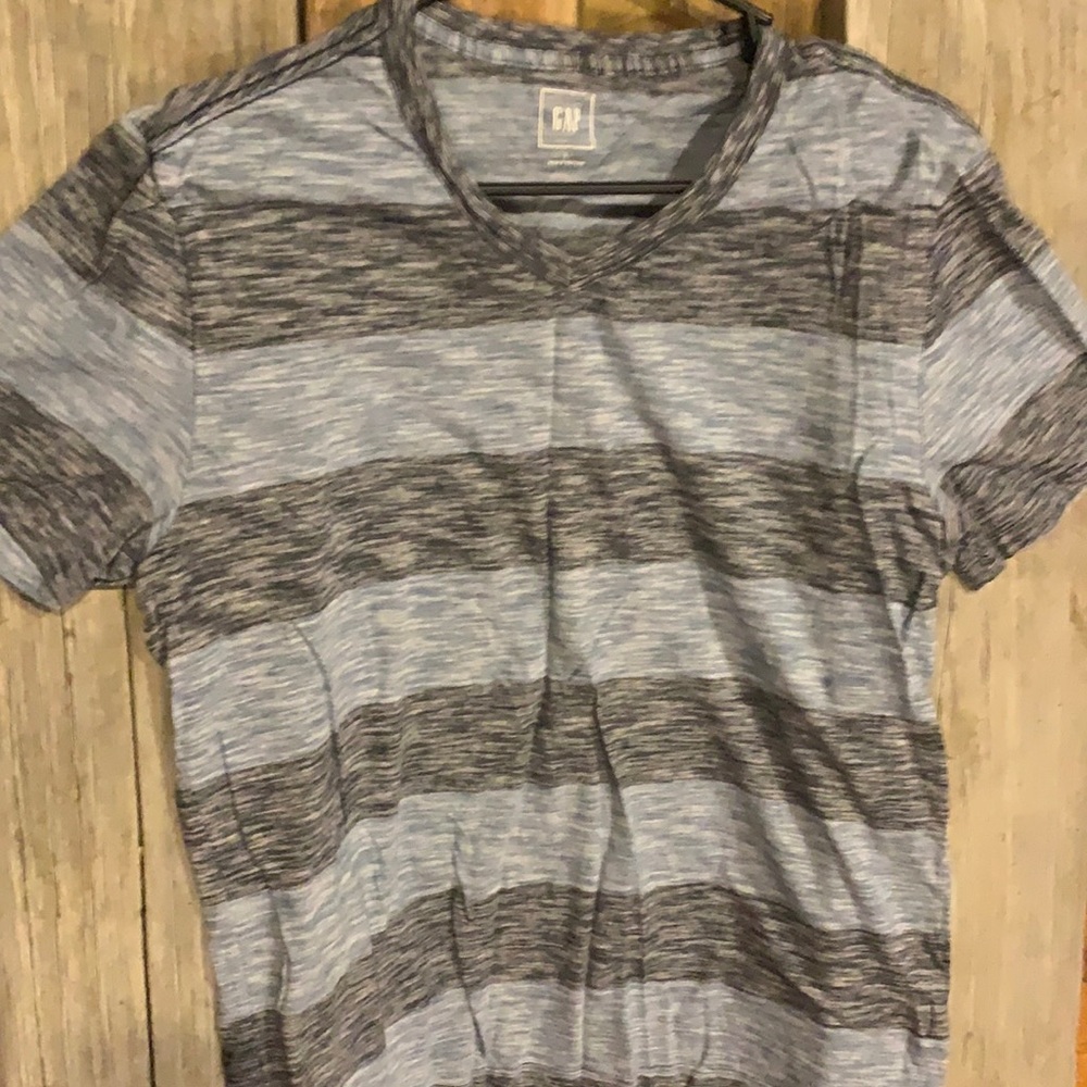 Gap large tee shirt